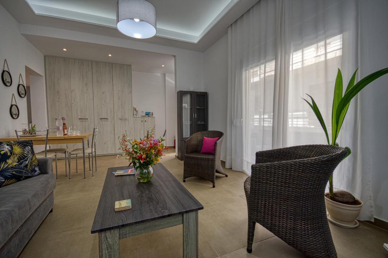 The Rhodes Marina Apartment *
