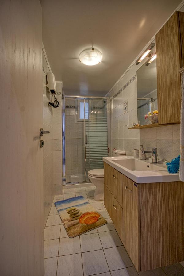 The Rhodes Marina Apartment *